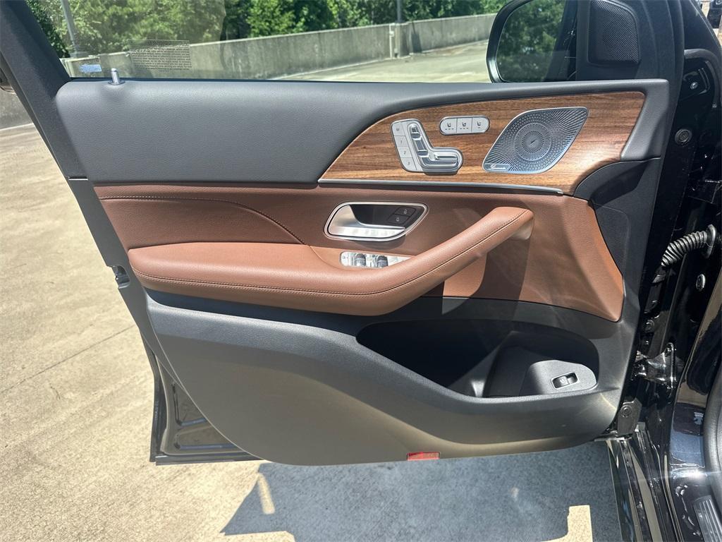 new 2025 Mercedes-Benz GLE 350 car, priced at $77,065