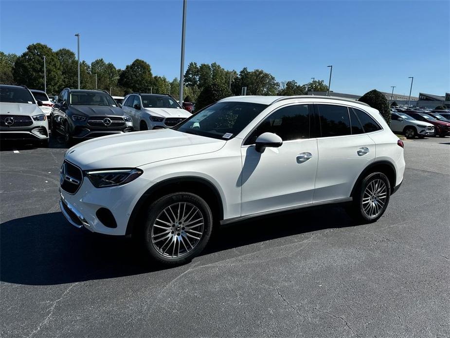 new 2025 Mercedes-Benz GLC 300 car, priced at $51,385