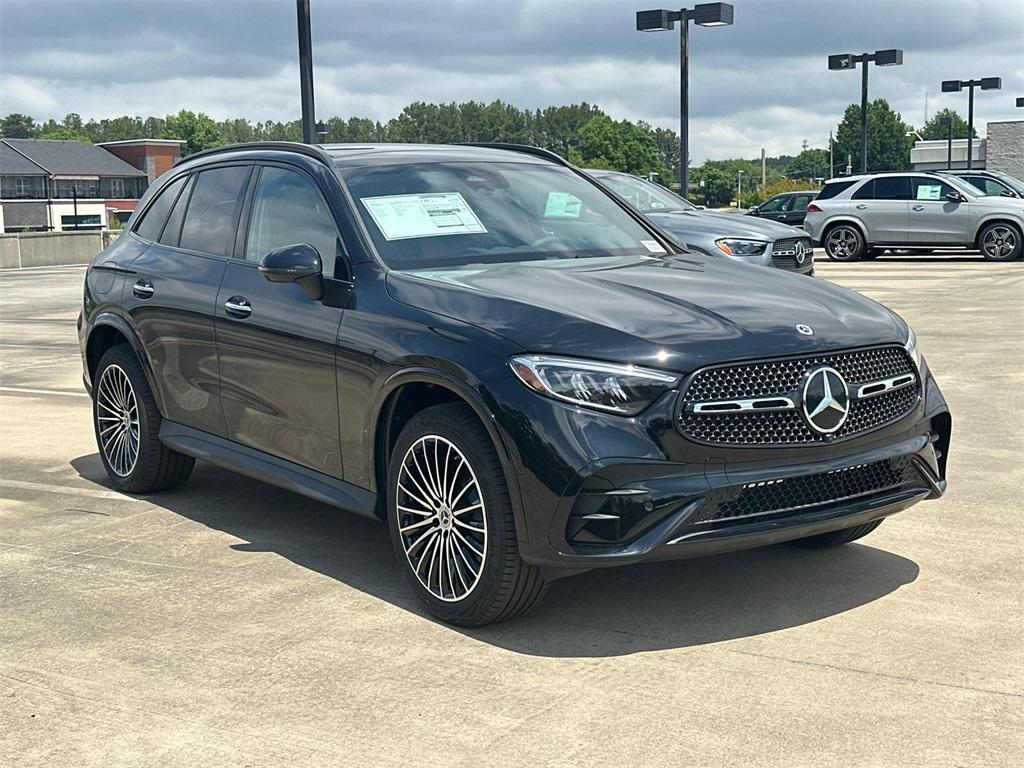 new 2025 Mercedes-Benz GLC 300 car, priced at $62,280