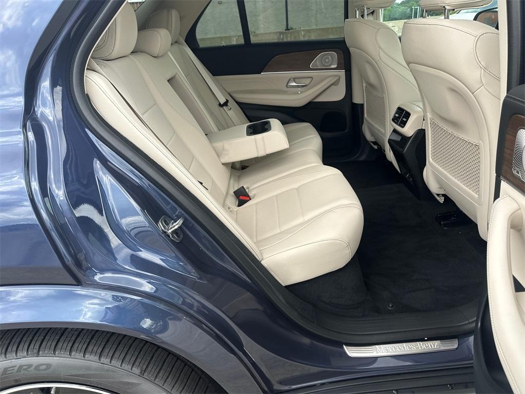new 2025 Mercedes-Benz GLE 350 car, priced at $77,025