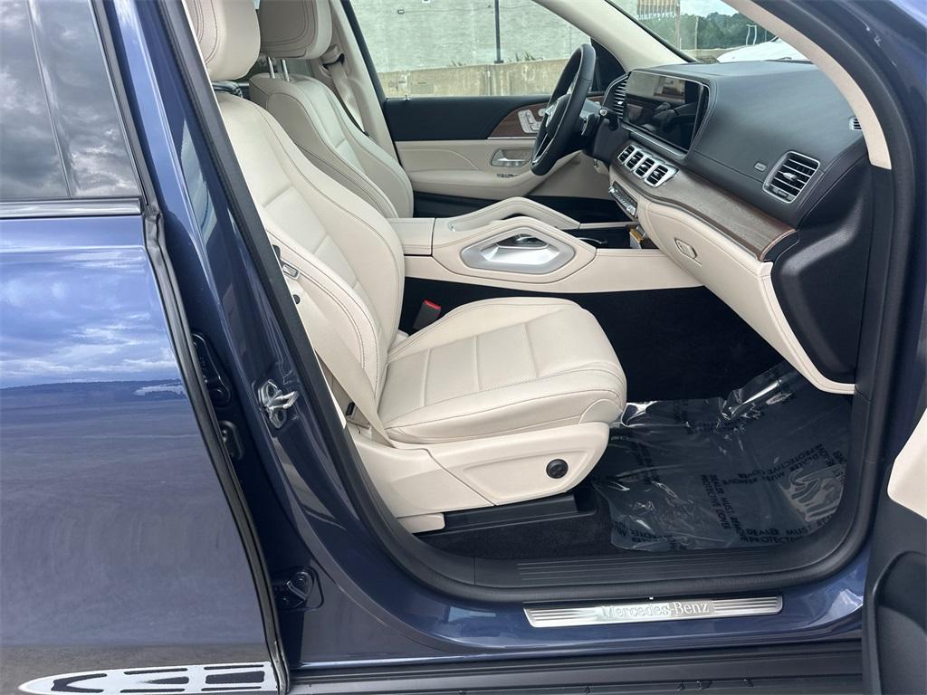 new 2025 Mercedes-Benz GLE 350 car, priced at $77,025