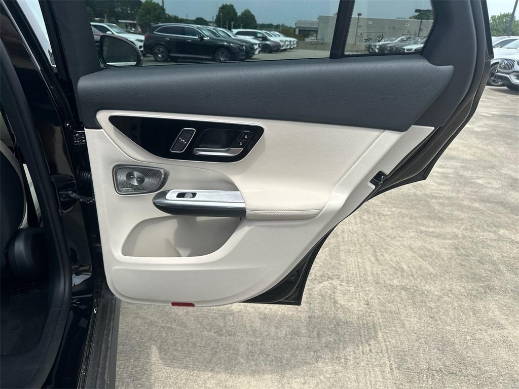 new 2025 Mercedes-Benz GLC 300 car, priced at $56,580
