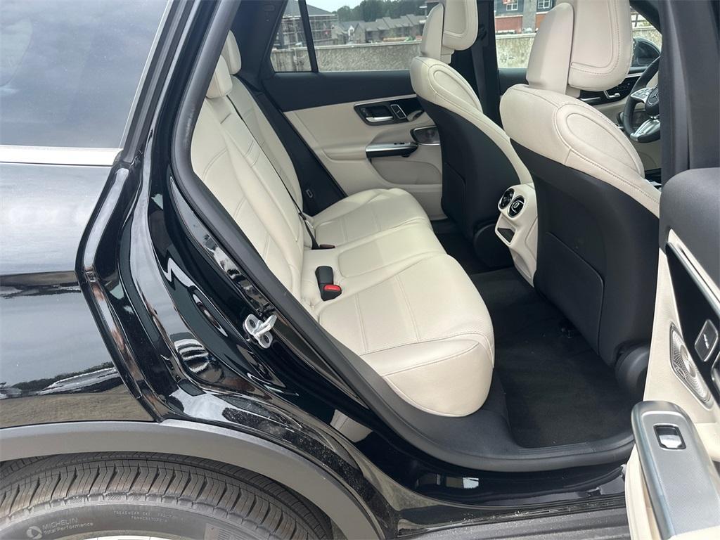 new 2025 Mercedes-Benz GLC 300 car, priced at $56,580