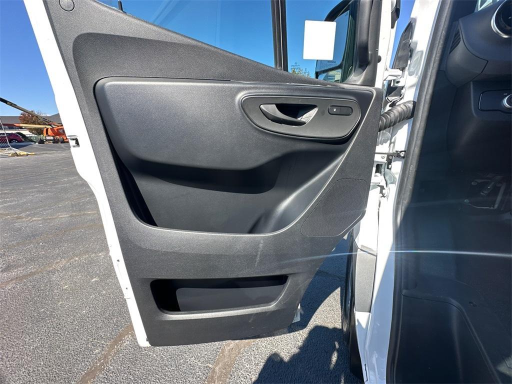 new 2026 Mercedes-Benz Sprinter 2500 car, priced at $57,663