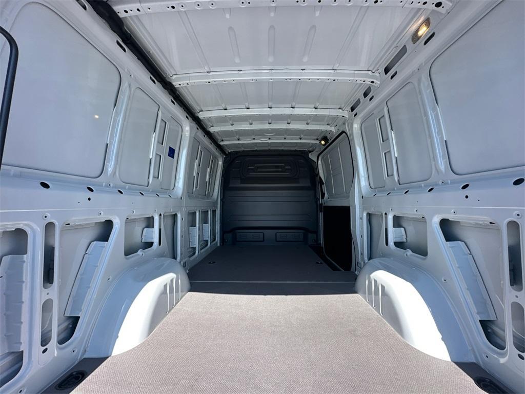 new 2026 Mercedes-Benz Sprinter 2500 car, priced at $57,663