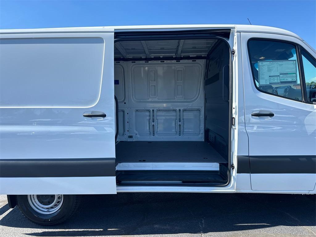 new 2026 Mercedes-Benz Sprinter 2500 car, priced at $57,663