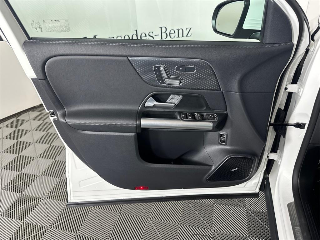 used 2024 Mercedes-Benz GLA 250 car, priced at $37,540