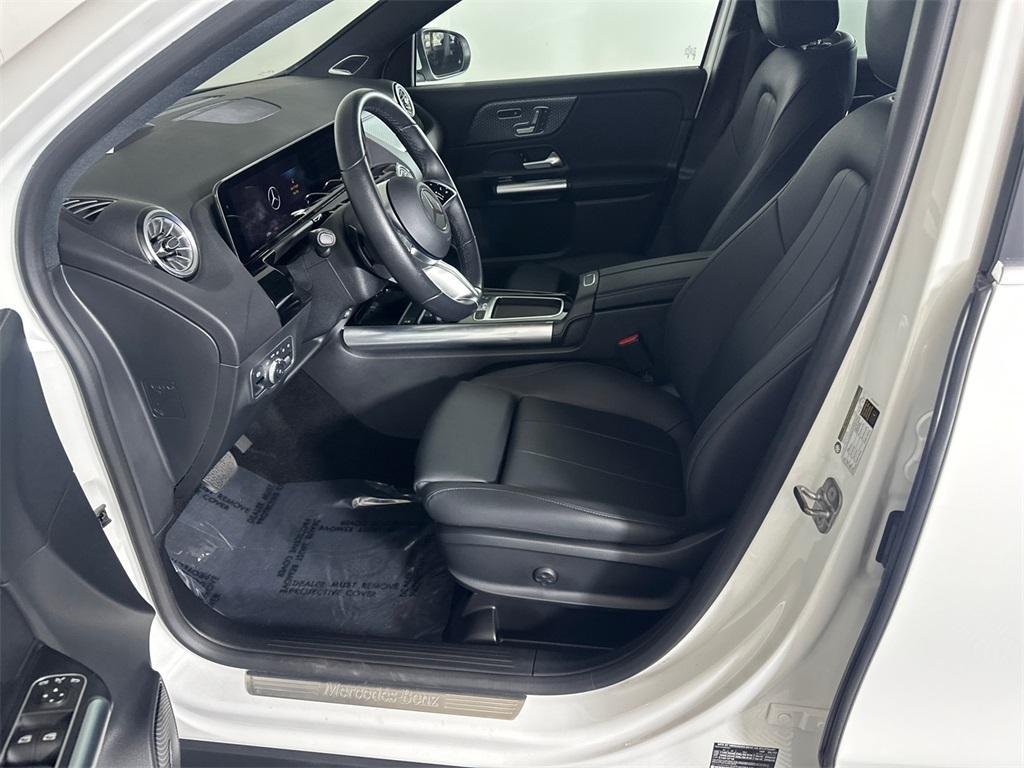 used 2024 Mercedes-Benz GLA 250 car, priced at $37,540