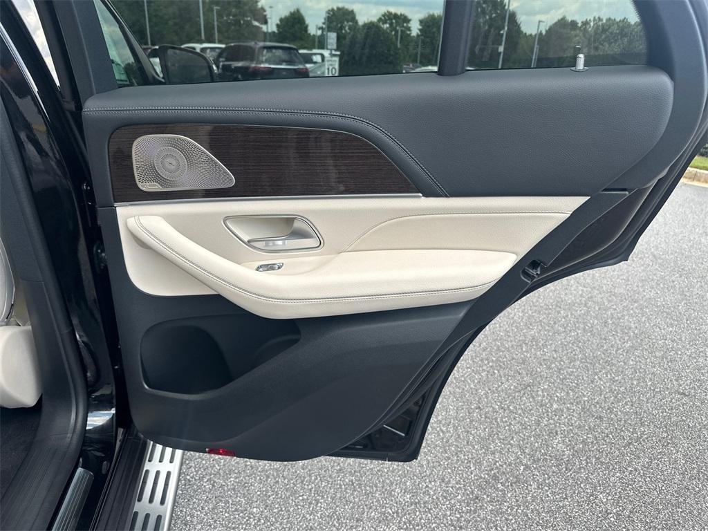 new 2026 Mercedes-Benz GLE 450 car, priced at $88,200