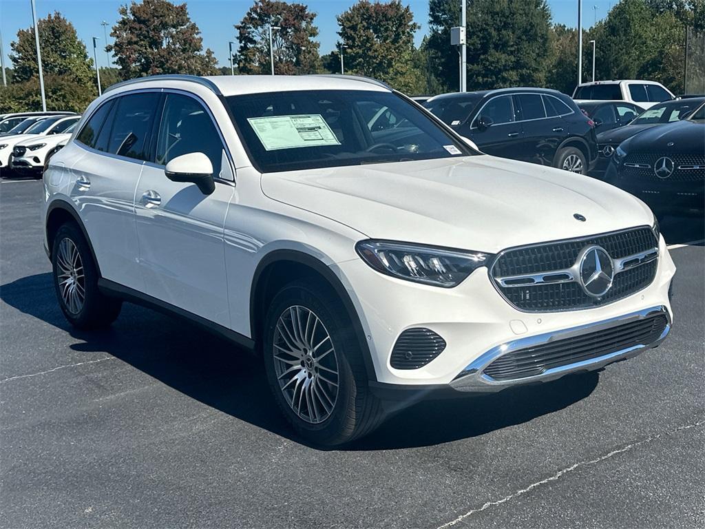 new 2025 Mercedes-Benz GLC 300 car, priced at $51,385