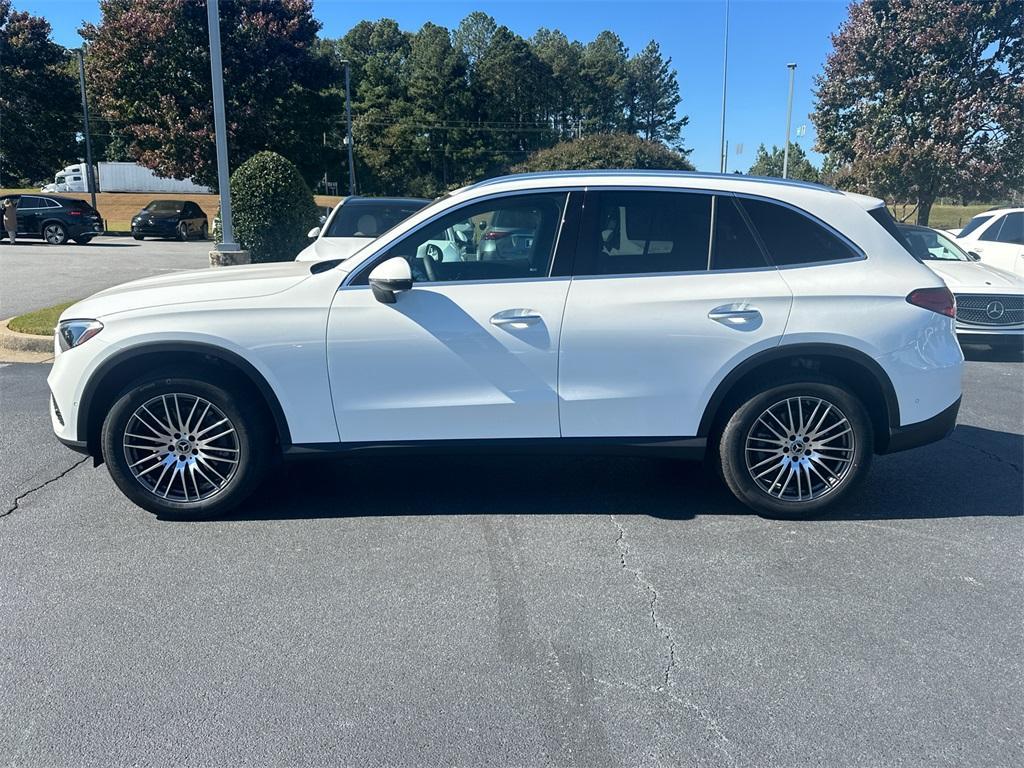 new 2025 Mercedes-Benz GLC 300 car, priced at $51,385