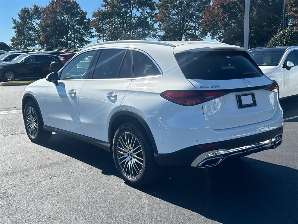 new 2025 Mercedes-Benz GLC 300 car, priced at $51,385