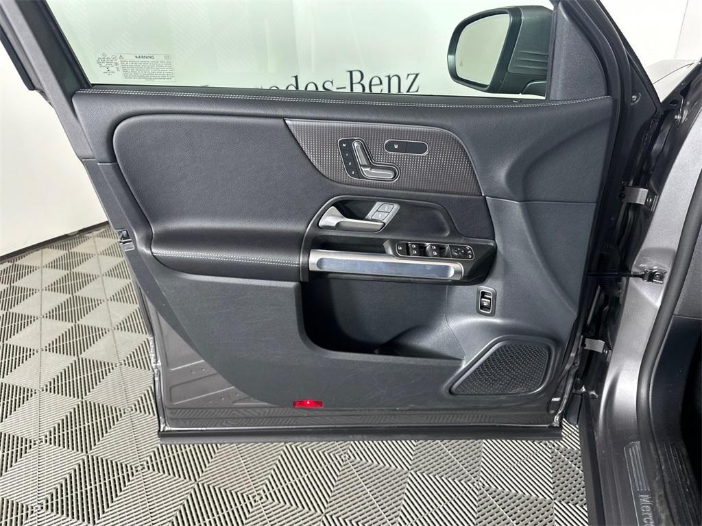 used 2022 Mercedes-Benz GLB 250 car, priced at $31,849