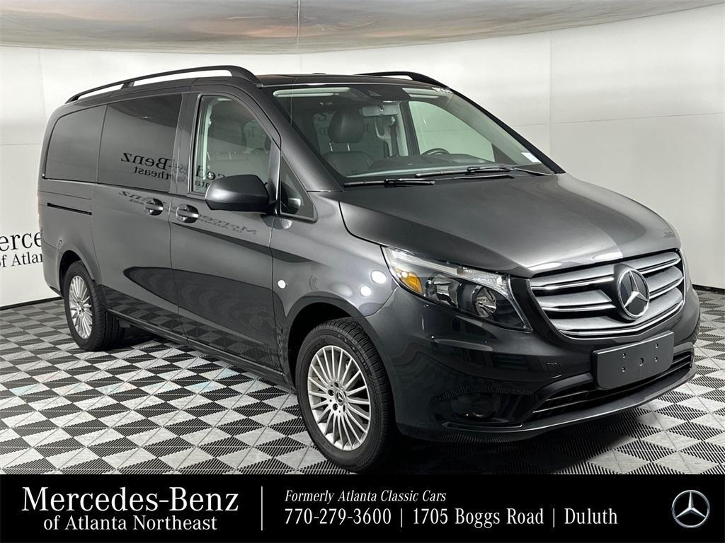 new 2023 Mercedes-Benz Metris car