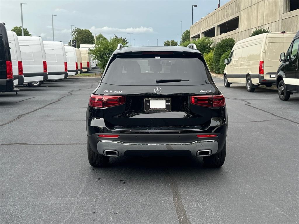new 2025 Mercedes-Benz GLB 250 car, priced at $55,530