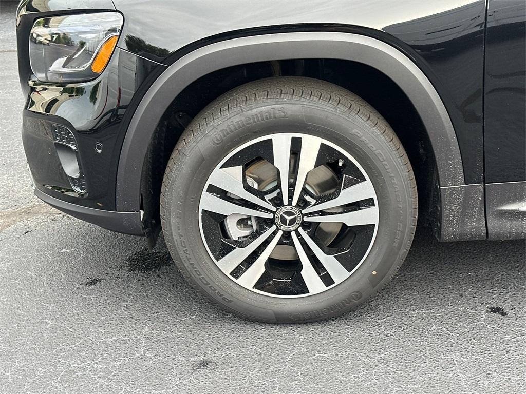 new 2025 Mercedes-Benz GLB 250 car, priced at $55,530
