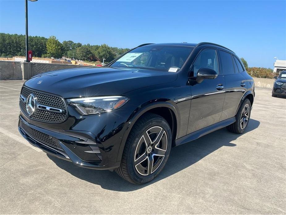 new 2024 Mercedes-Benz GLC 300 car, priced at $60,305