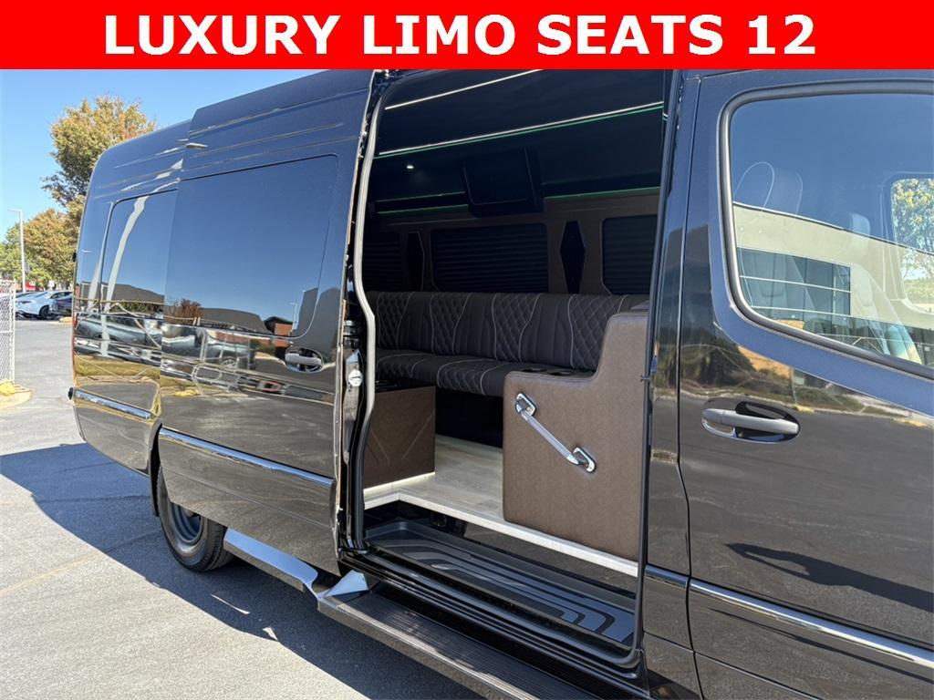 new 2025 Mercedes-Benz Sprinter 3500 car, priced at $150,907