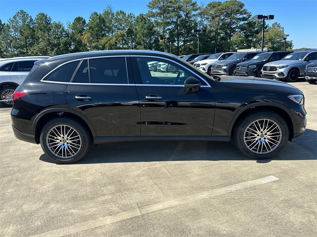 new 2025 Mercedes-Benz GLC 300 car, priced at $51,765