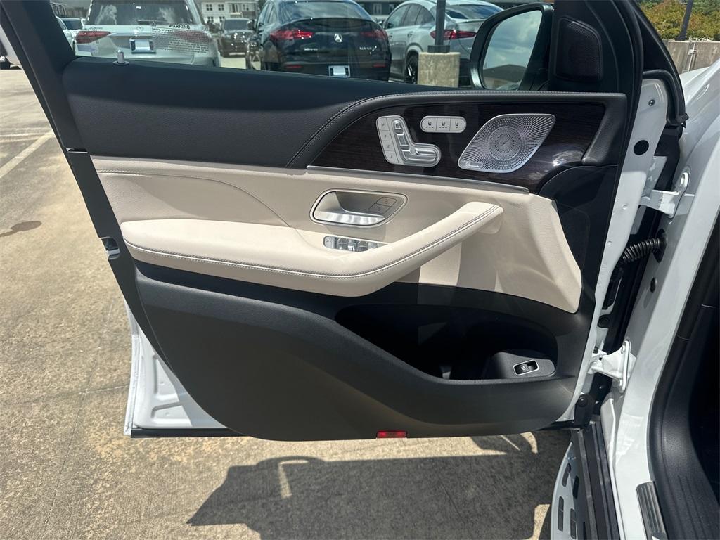 new 2025 Mercedes-Benz AMG GLE 53 car, priced at $106,260