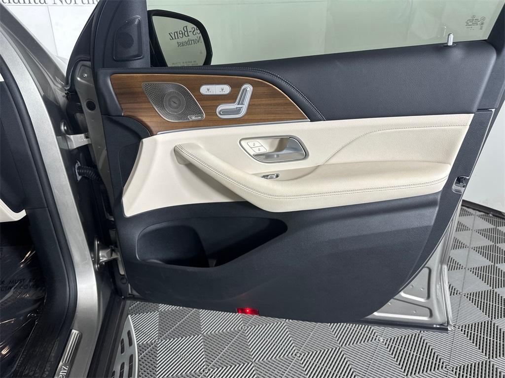 used 2022 Mercedes-Benz GLE 350 car, priced at $49,989