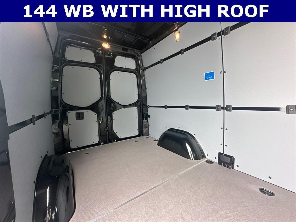 new 2025 Mercedes-Benz Sprinter 2500 car, priced at $63,888