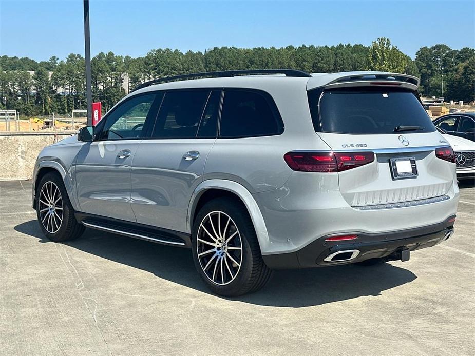 new 2025 Mercedes-Benz GLS 450 car, priced at $105,695