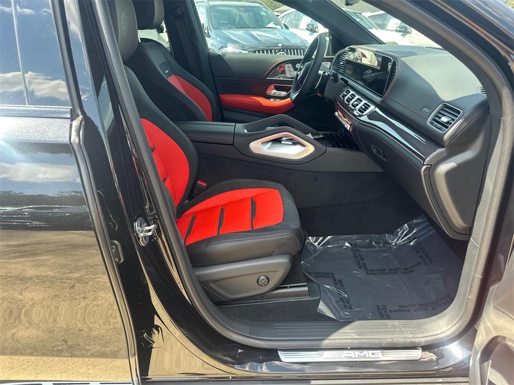 new 2025 Mercedes-Benz AMG GLE 53 car, priced at $99,810