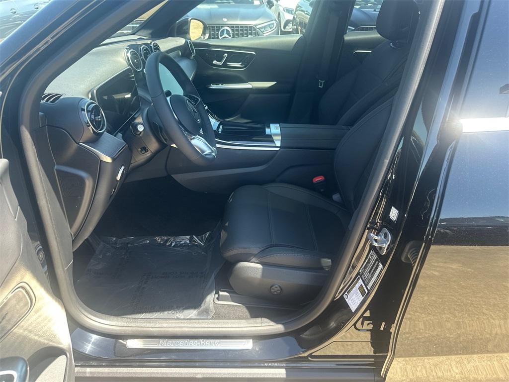 new 2025 Mercedes-Benz GLC 300 car, priced at $52,385