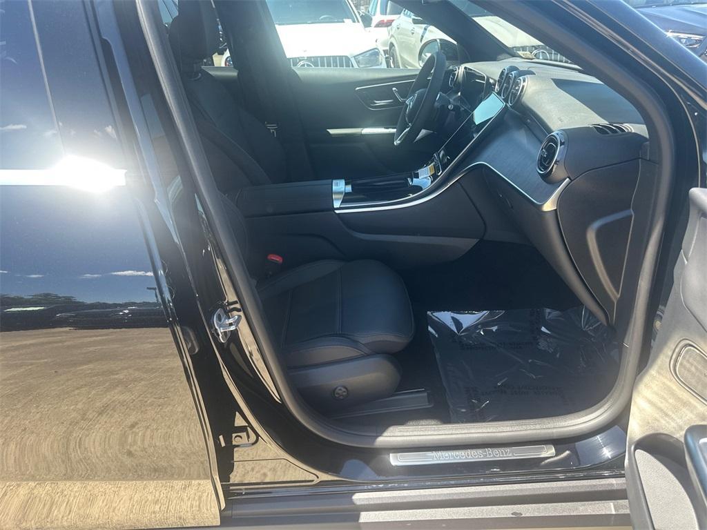 new 2025 Mercedes-Benz GLC 300 car, priced at $52,385