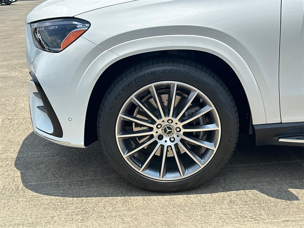 new 2025 Mercedes-Benz GLE 450 car, priced at $86,440