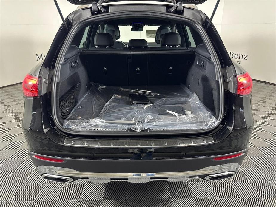 new 2025 Mercedes-Benz GLC 300 car, priced at $51,765