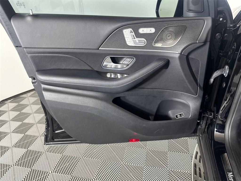 used 2022 Mercedes-Benz GLE 350 car, priced at $51,442