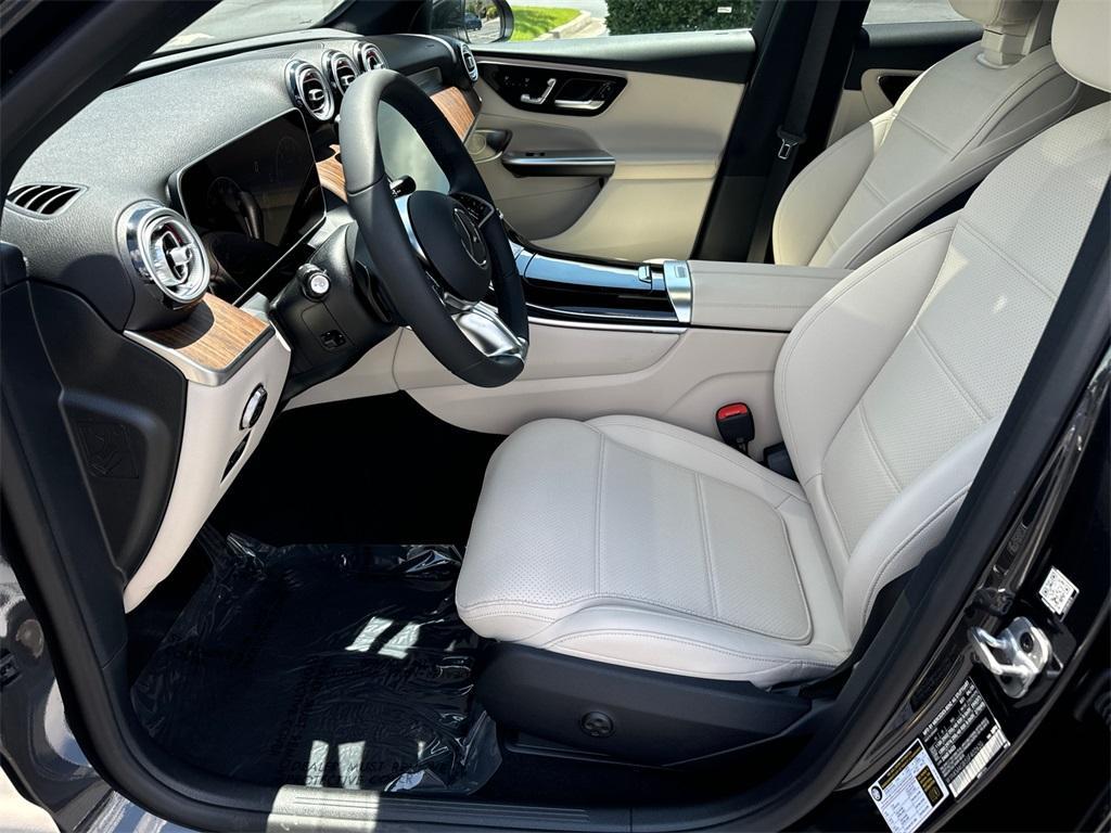new 2025 Mercedes-Benz GLC 300 car, priced at $56,985