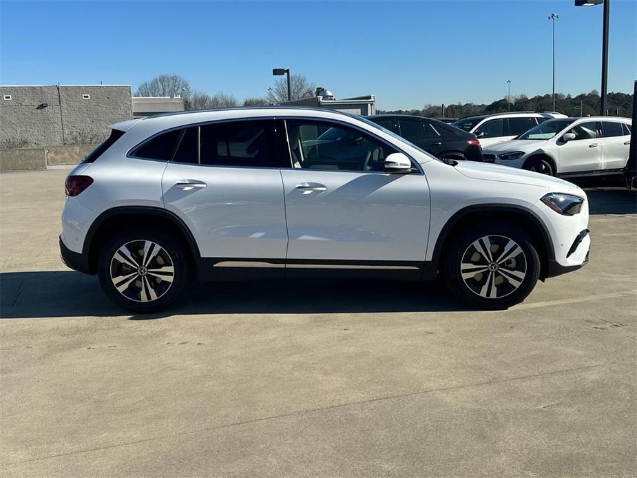 new 2025 Mercedes-Benz GLA 250 car, priced at $49,700