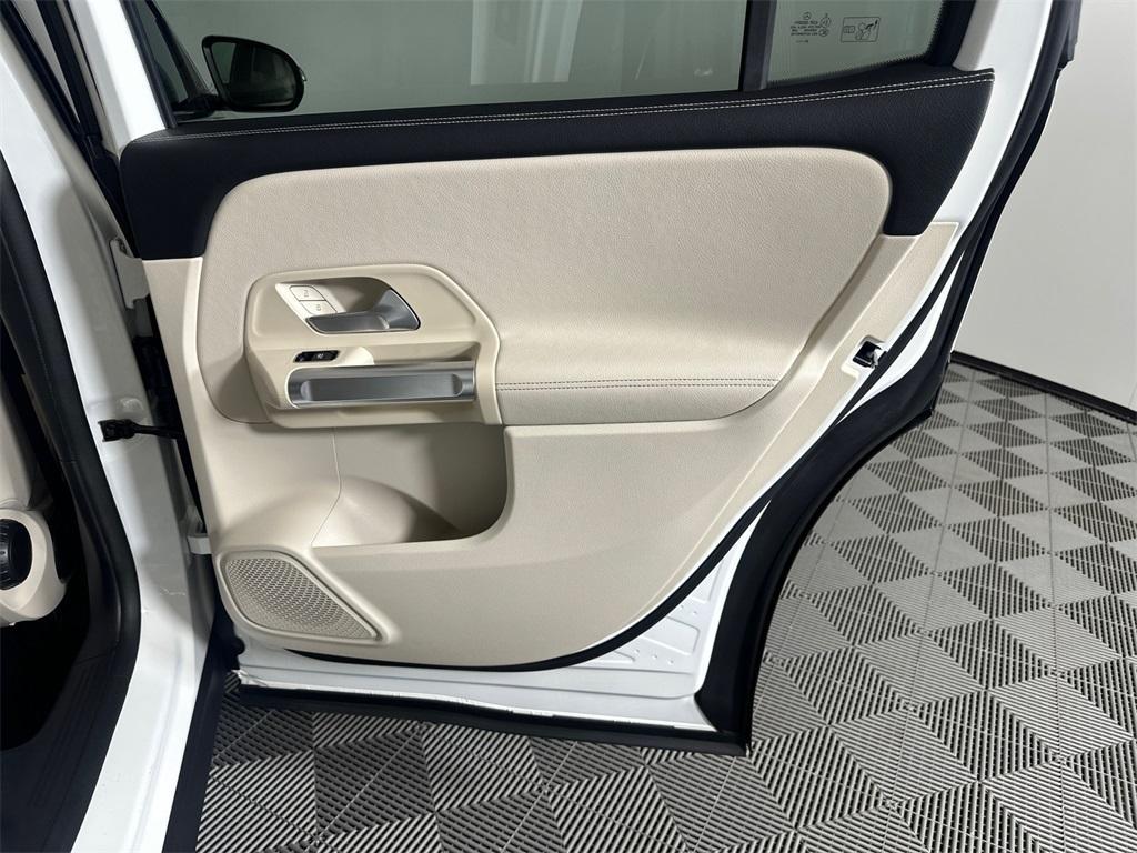 used 2022 Mercedes-Benz GLB 250 car, priced at $34,849