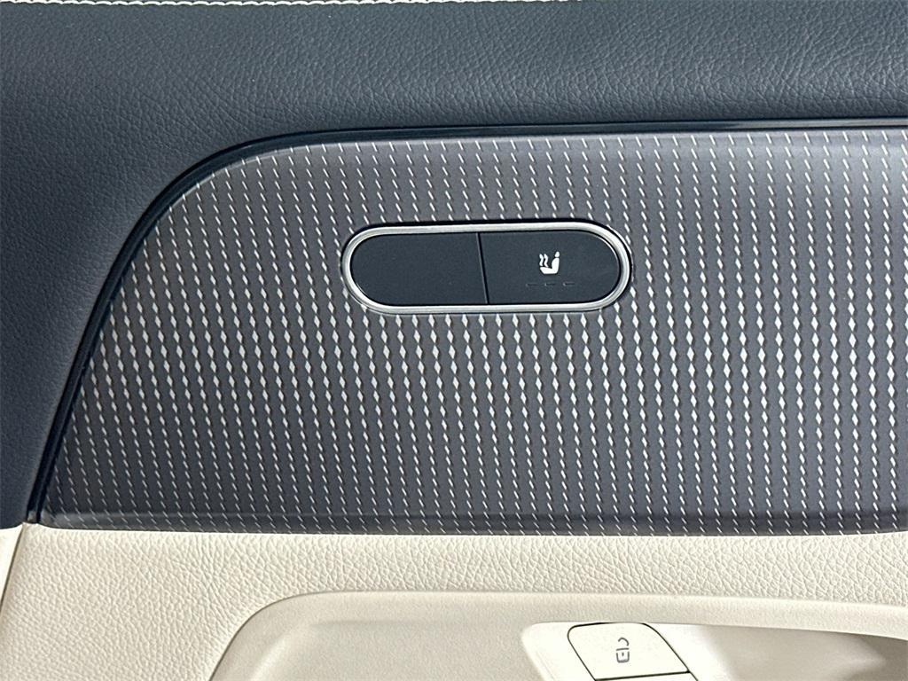 used 2022 Mercedes-Benz GLB 250 car, priced at $34,849