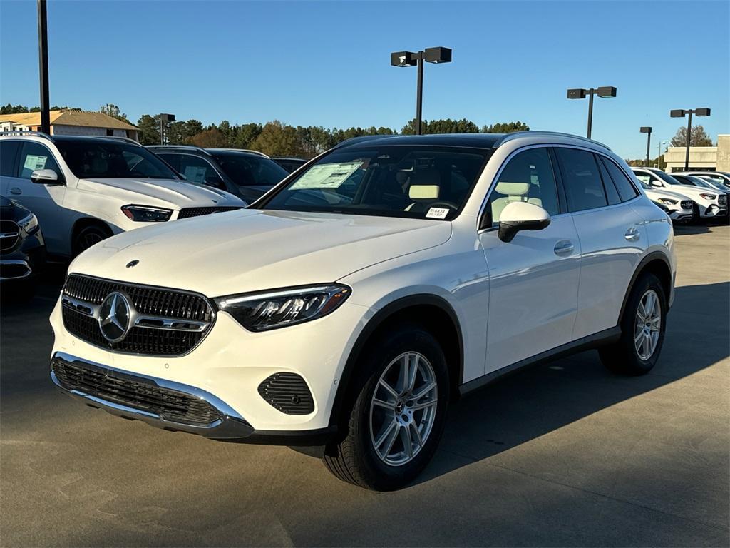 new 2025 Mercedes-Benz GLC 300 car, priced at $54,250