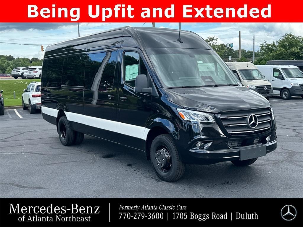new 2025 Mercedes-Benz Sprinter 3500 car, priced at $150,907