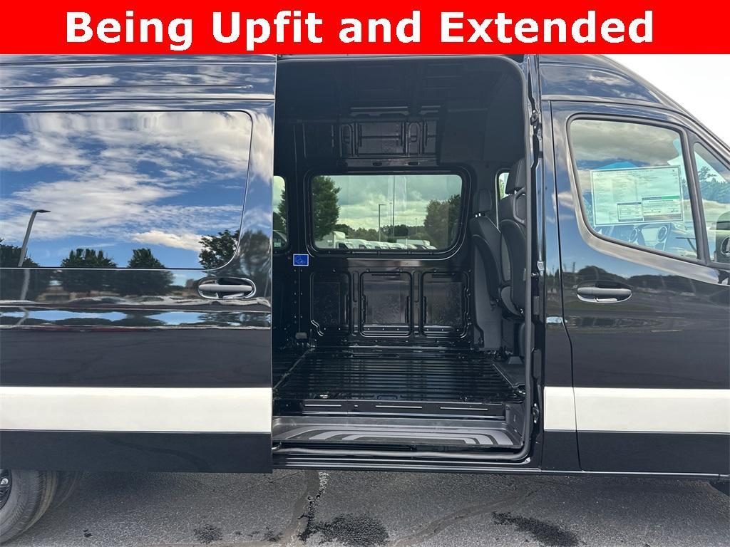new 2025 Mercedes-Benz Sprinter 3500 car, priced at $150,907