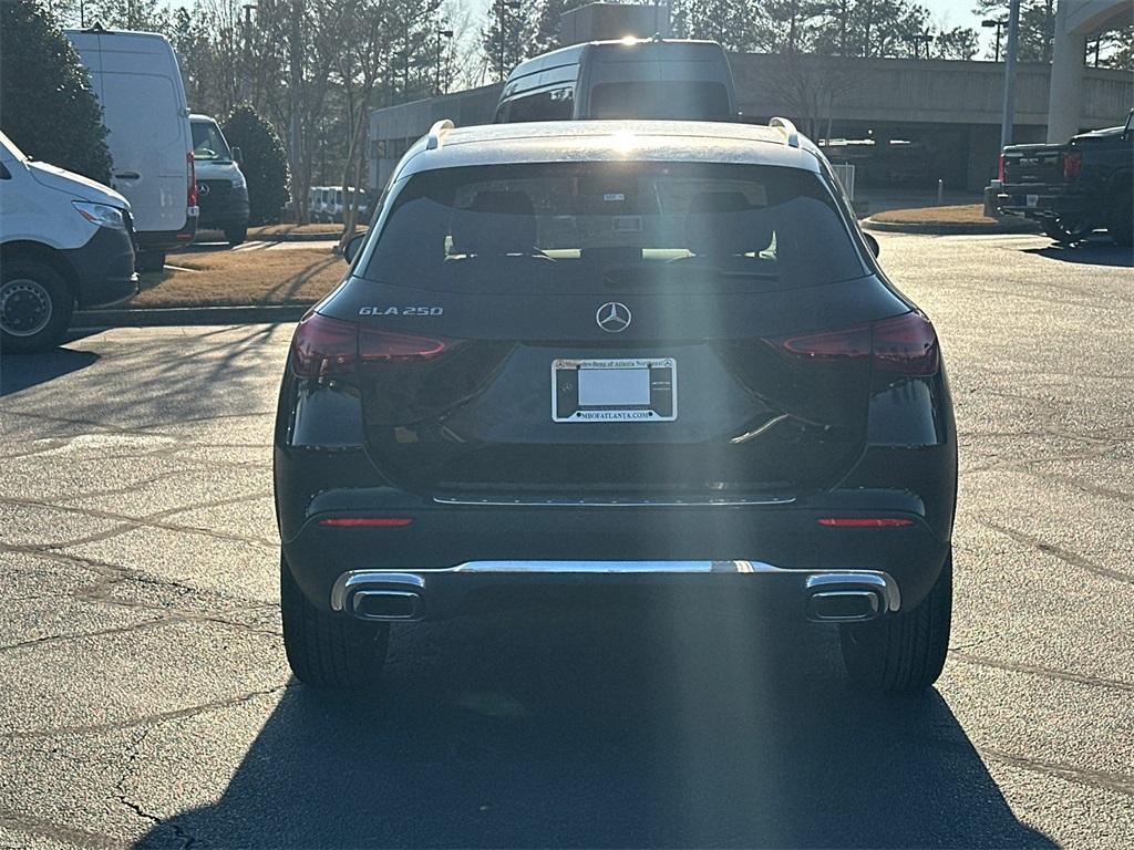 new 2025 Mercedes-Benz GLA 250 car, priced at $42,250