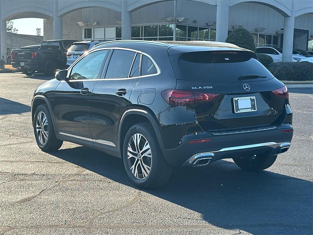 new 2025 Mercedes-Benz GLA 250 car, priced at $42,250