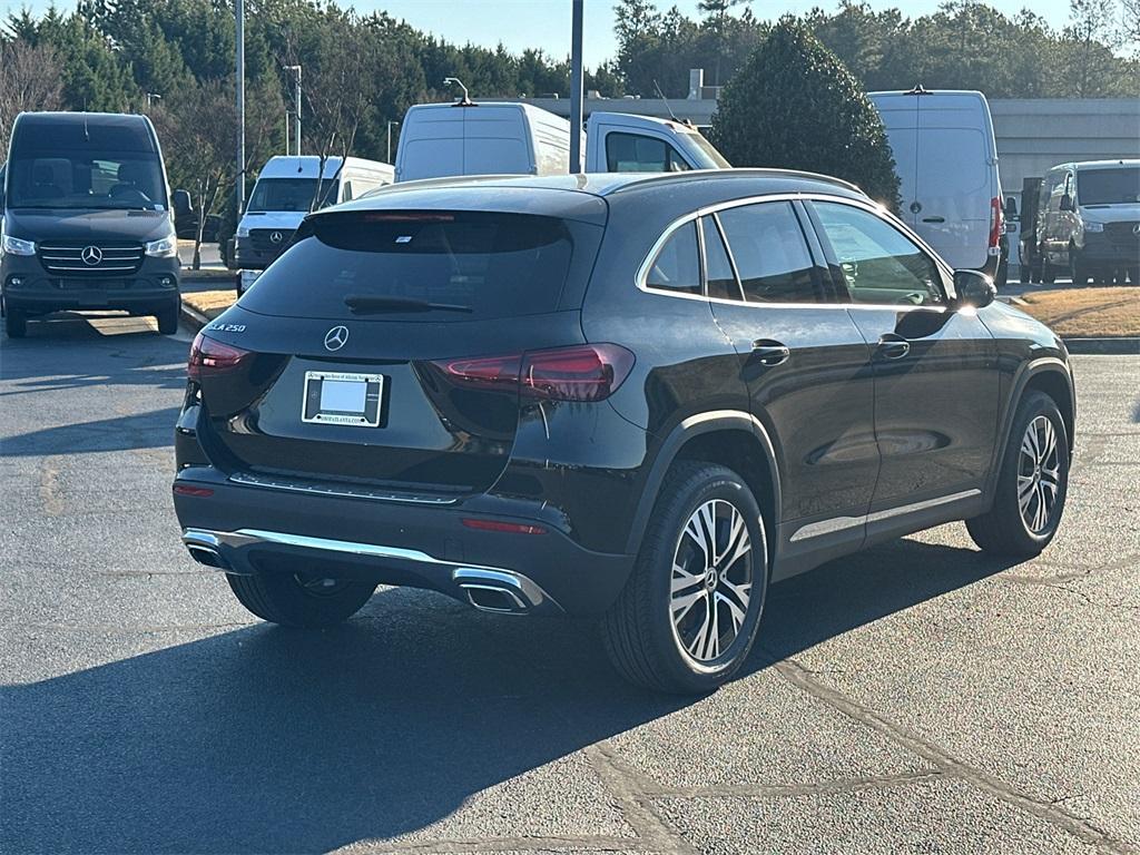 new 2025 Mercedes-Benz GLA 250 car, priced at $42,250
