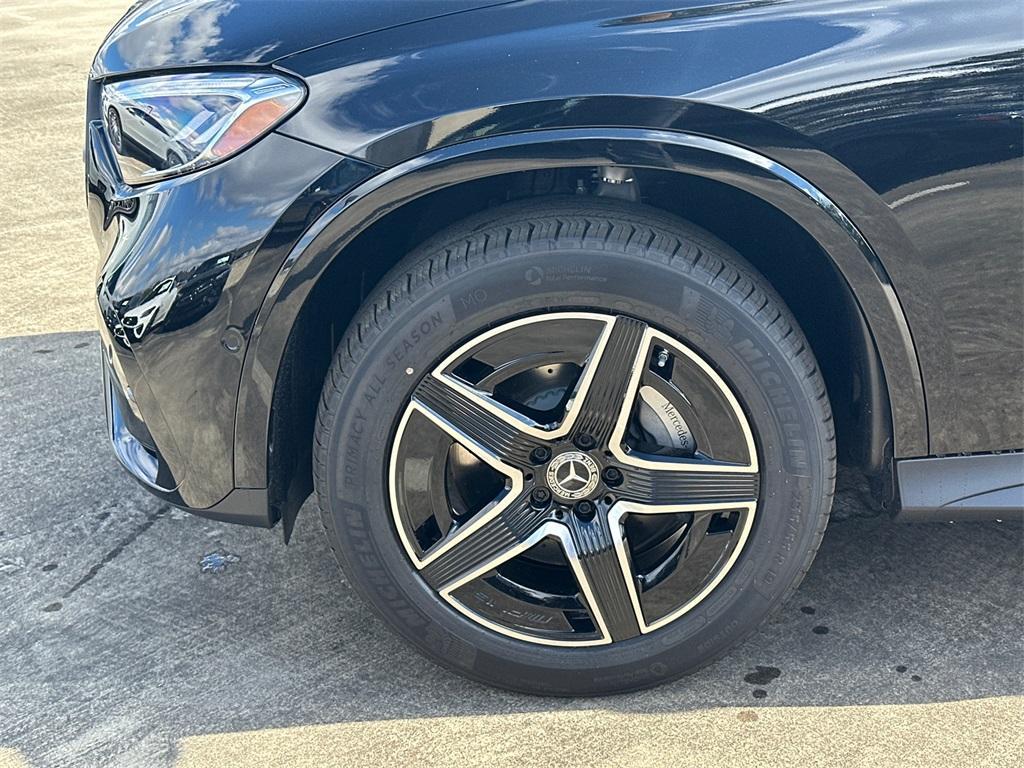 new 2026 Mercedes-Benz GLC 300 car, priced at $56,685