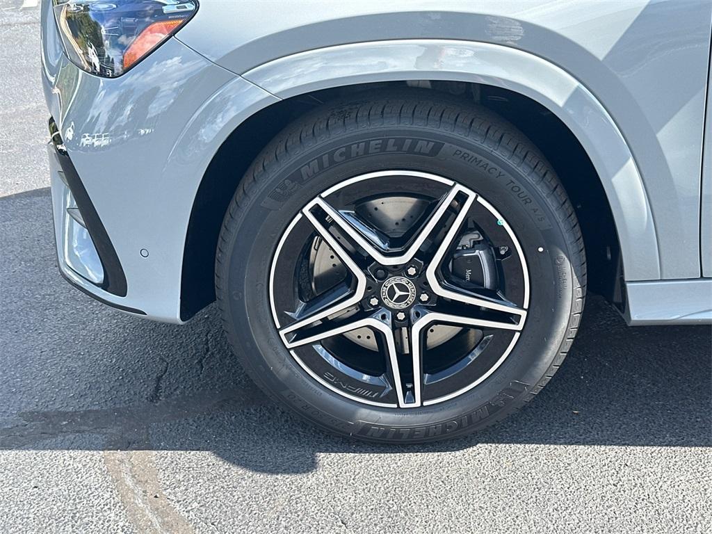new 2026 Mercedes-Benz GLE 450 car, priced at $91,235