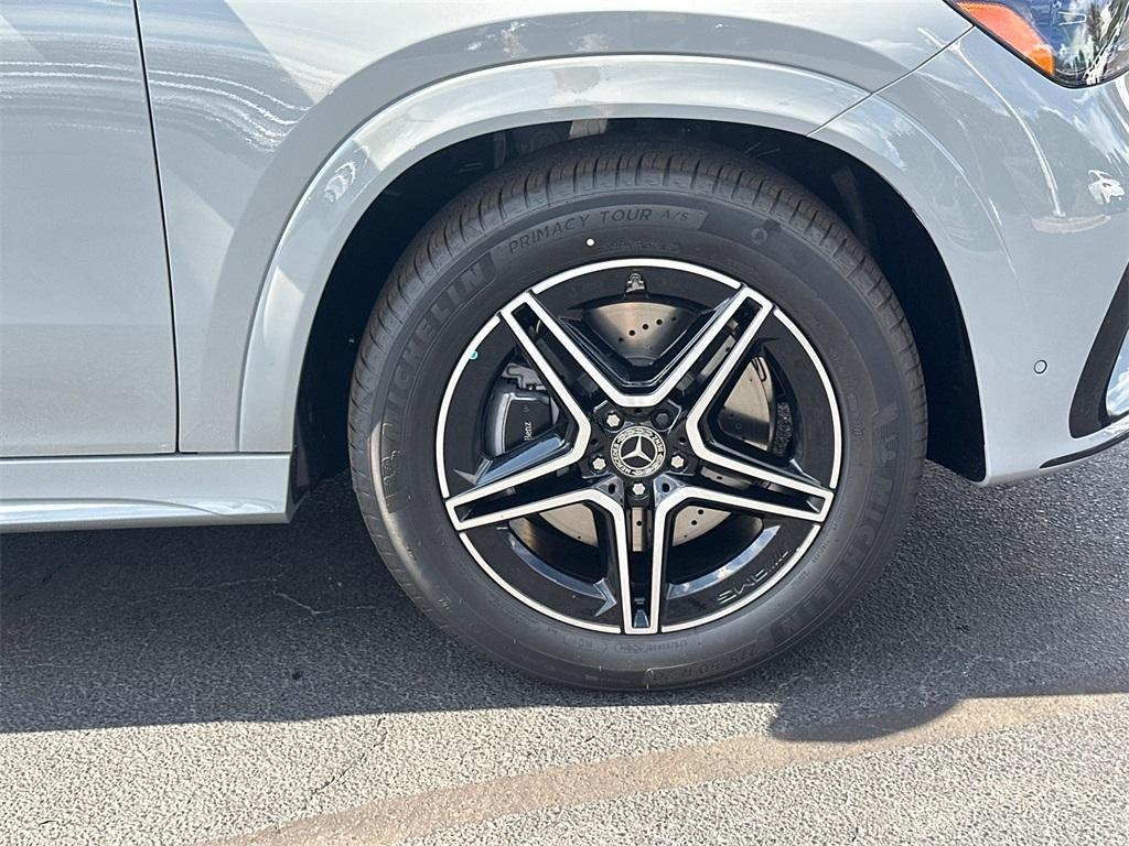 new 2026 Mercedes-Benz GLE 450 car, priced at $91,235