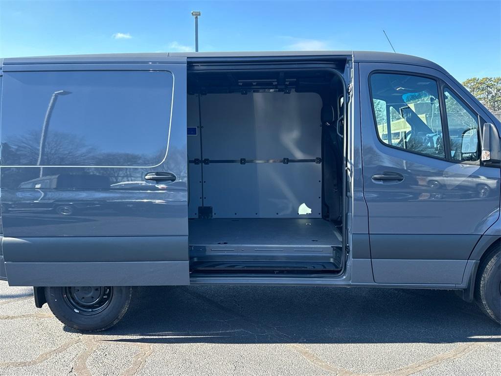 new 2025 Mercedes-Benz Sprinter 2500 car, priced at $64,966