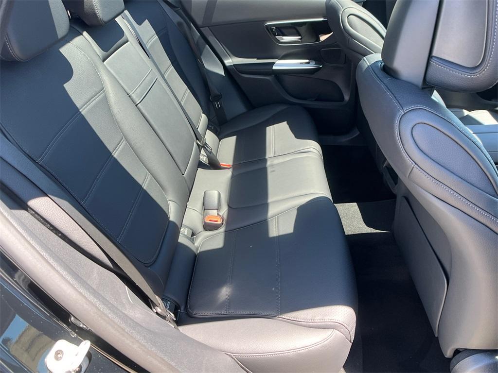 new 2025 Mercedes-Benz GLC 300 car, priced at $52,385