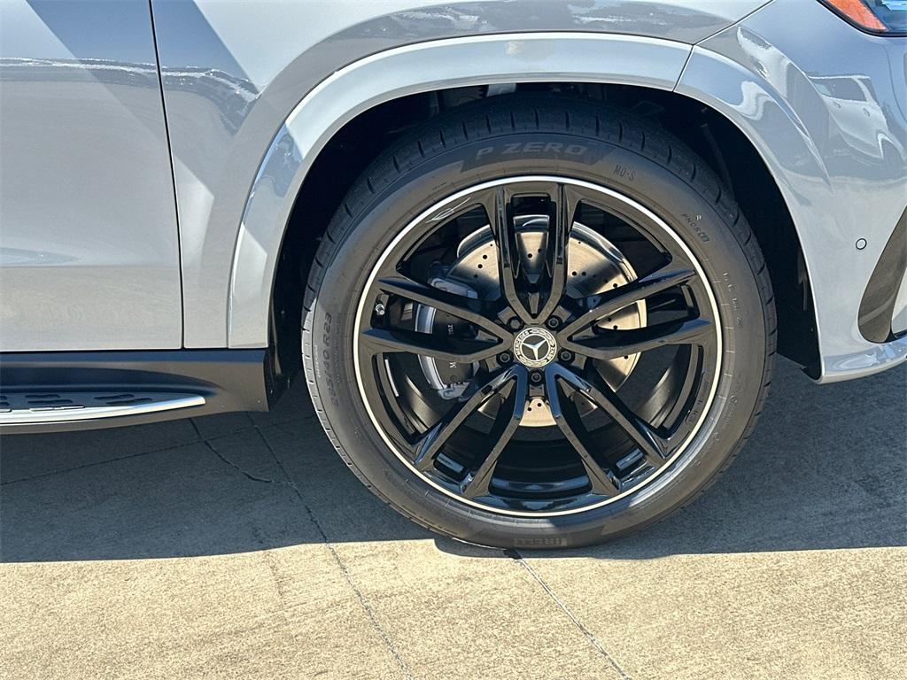 new 2026 Mercedes-Benz GLS 450 car, priced at $105,200