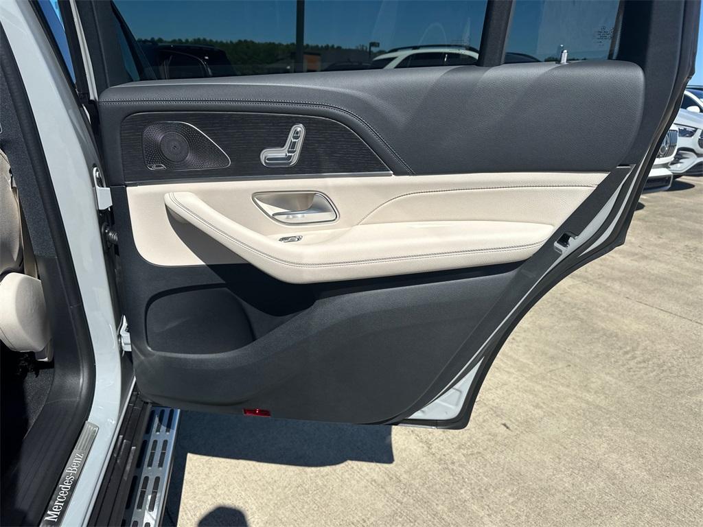new 2026 Mercedes-Benz GLS 450 car, priced at $105,200